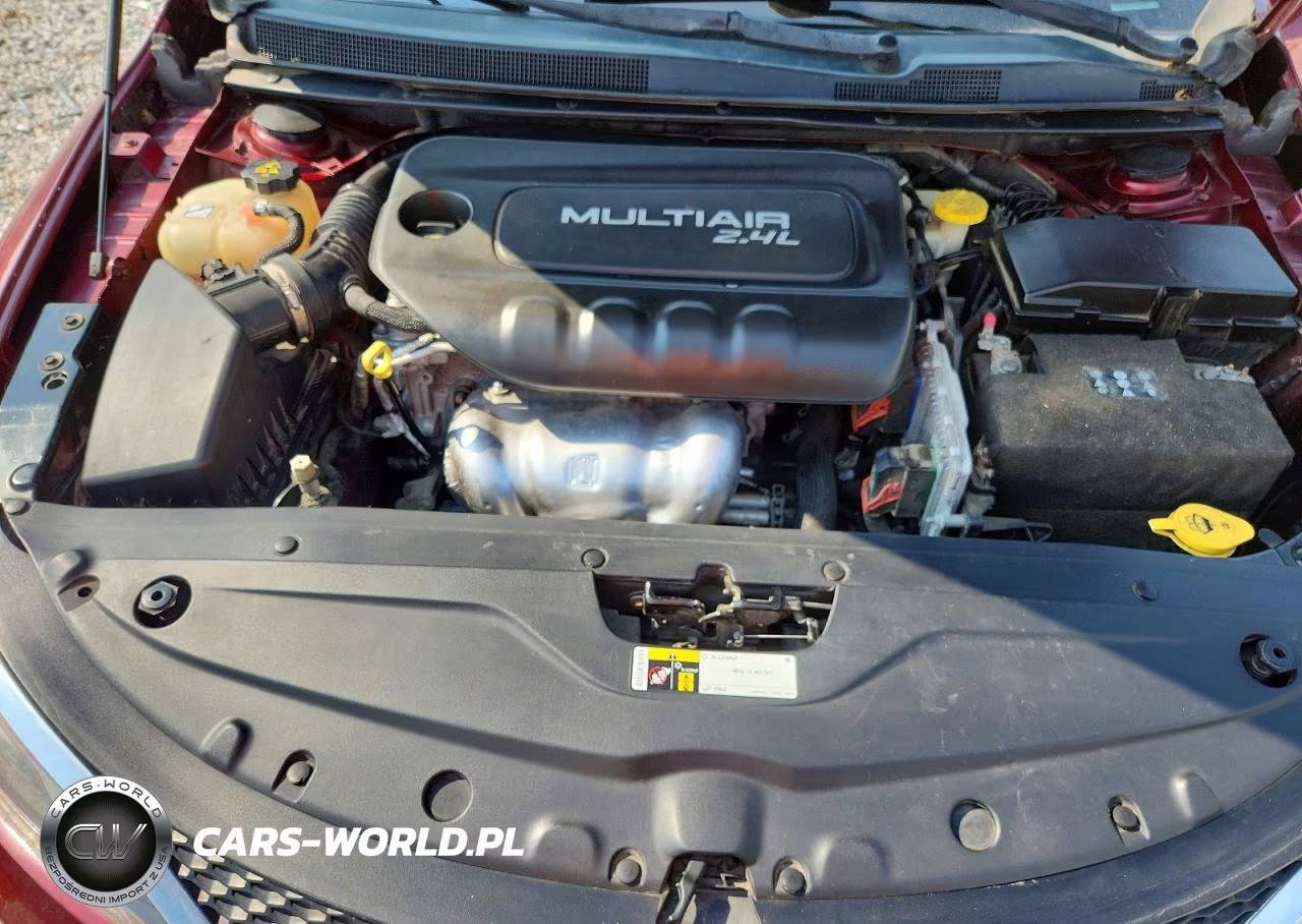 CHRYSLER 200 LIMITE VIN:1C3CCCAB3FN732600 - 11