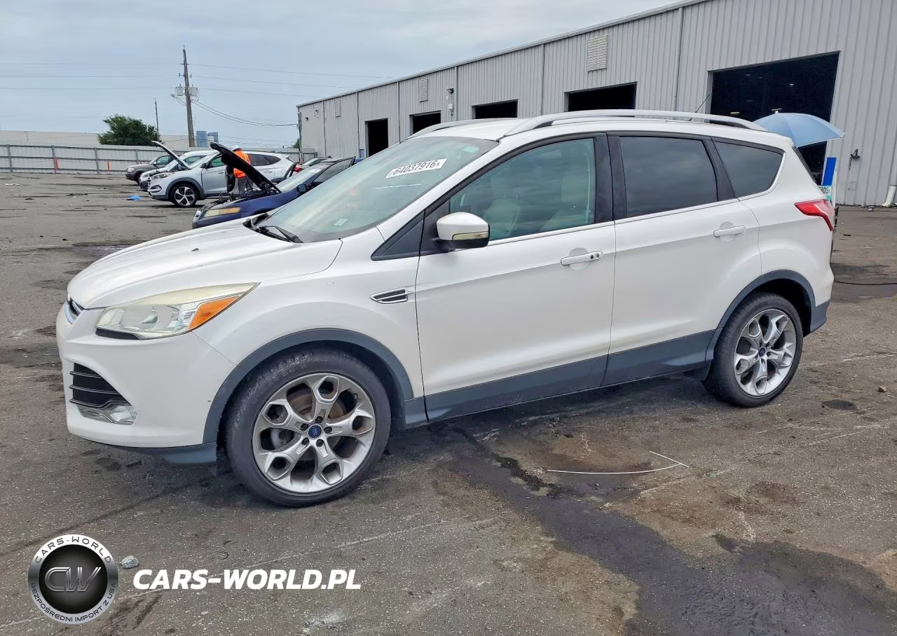 2015 Ford Escape Titanium – zdjęcie 1 z 13