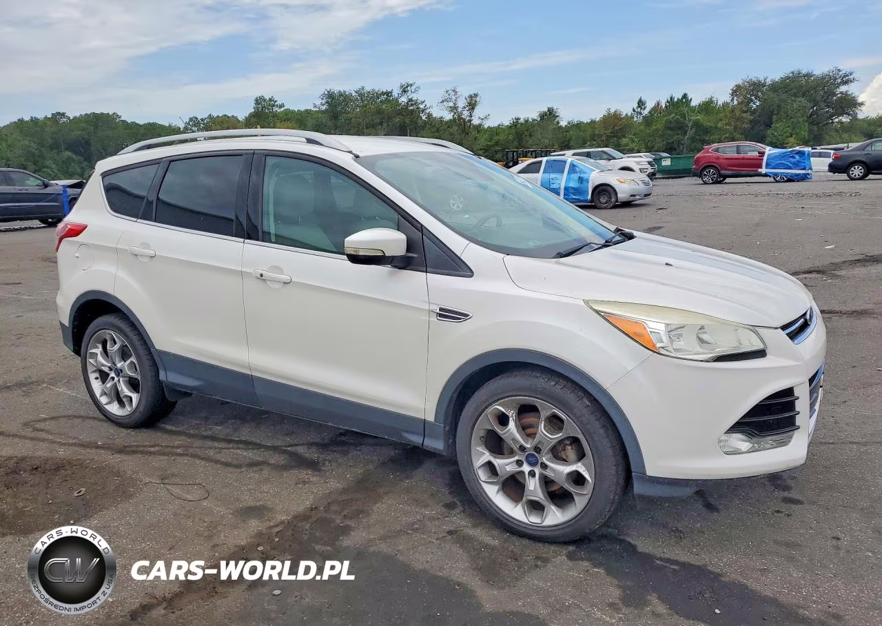 2015 Ford Escape Titanium VIN:1FMCU0JX0FUC21107 - 4