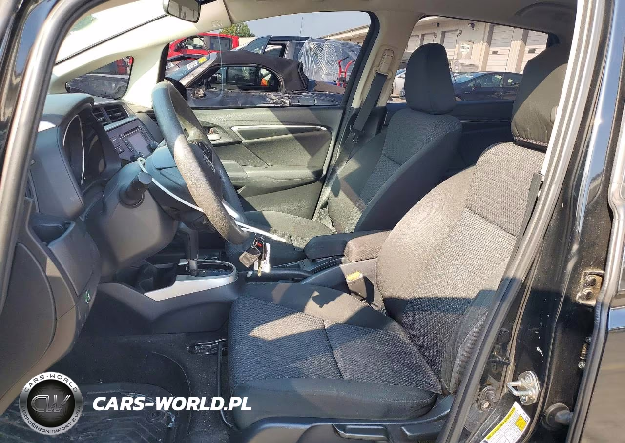 2018 Honda Fit Lx VIN:3HGGK5H41JM736555 - 7