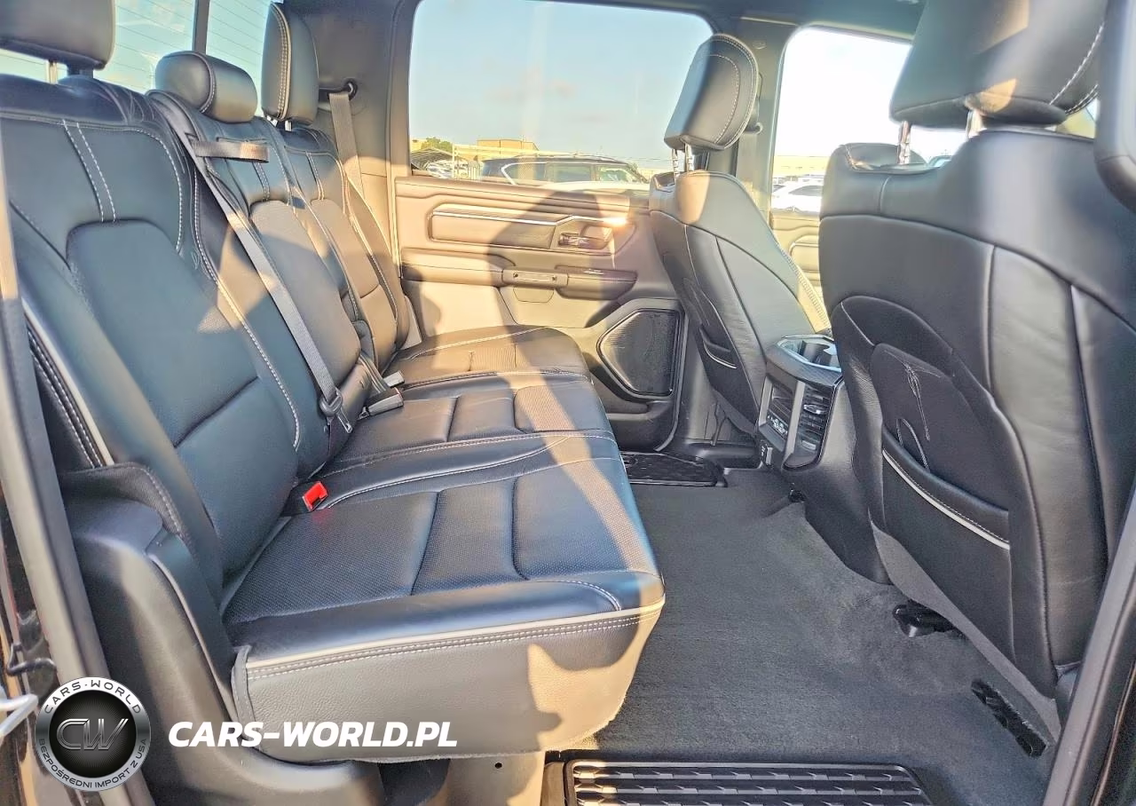 2024 Ram 1500 Limited VIN:1C6SRFHT2RN228668 - 10