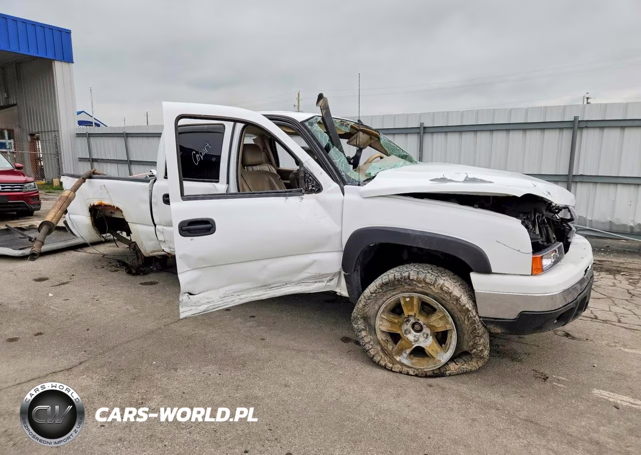 2007 Chevrolet Silverado K1500 Classic Crew Cab VIN:2GCEK13N271182926 - 4
