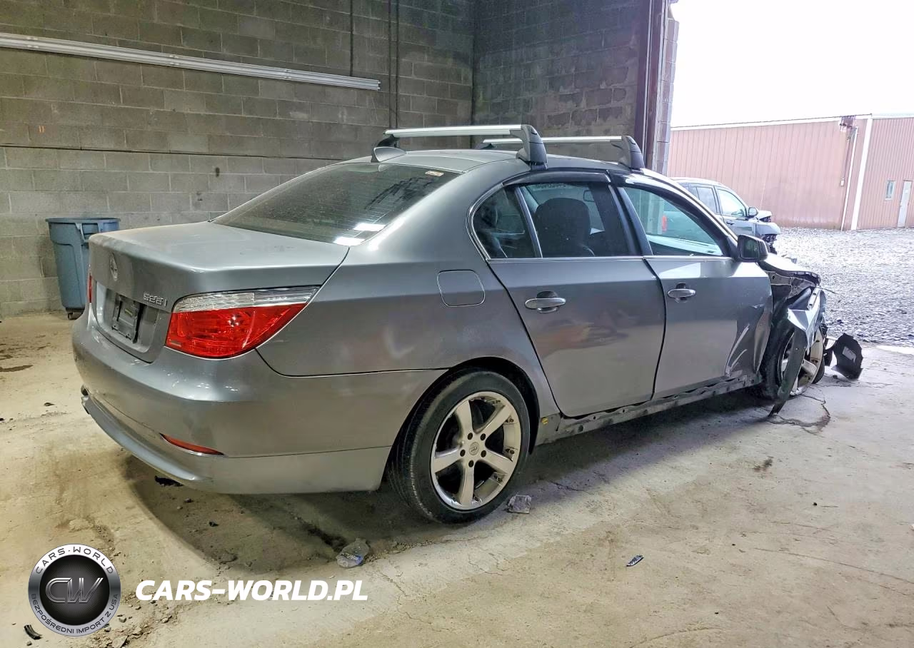 2010 BMW 528 Xi VIN:WBANV1C50AC445453 - 3