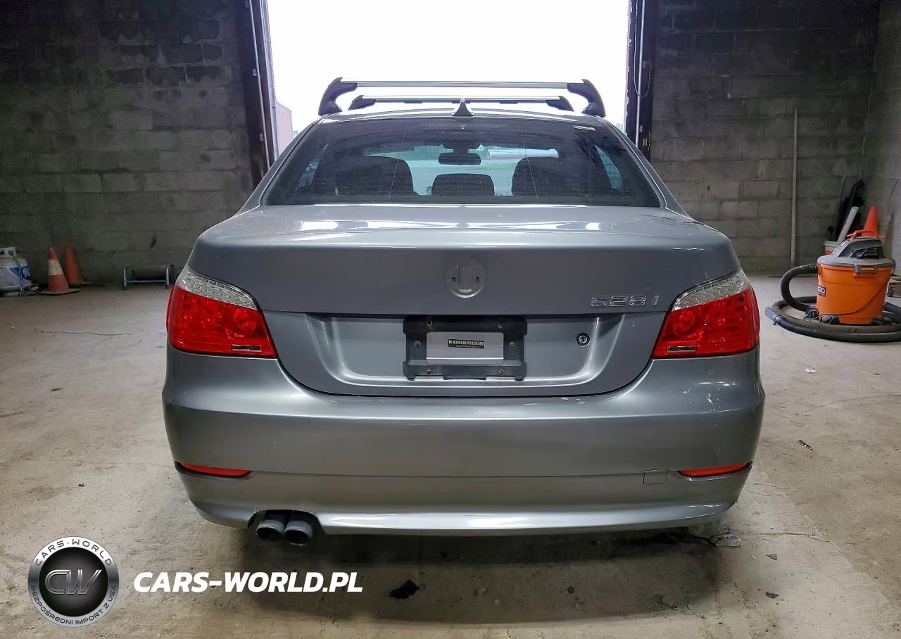 2010 BMW 528 Xi VIN:WBANV1C50AC445453 - 6