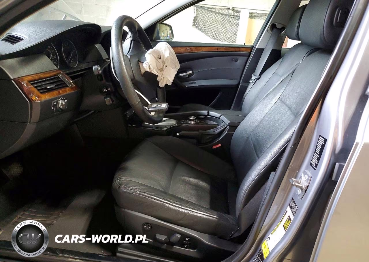 2010 BMW 528 Xi VIN:WBANV1C50AC445453 - 7