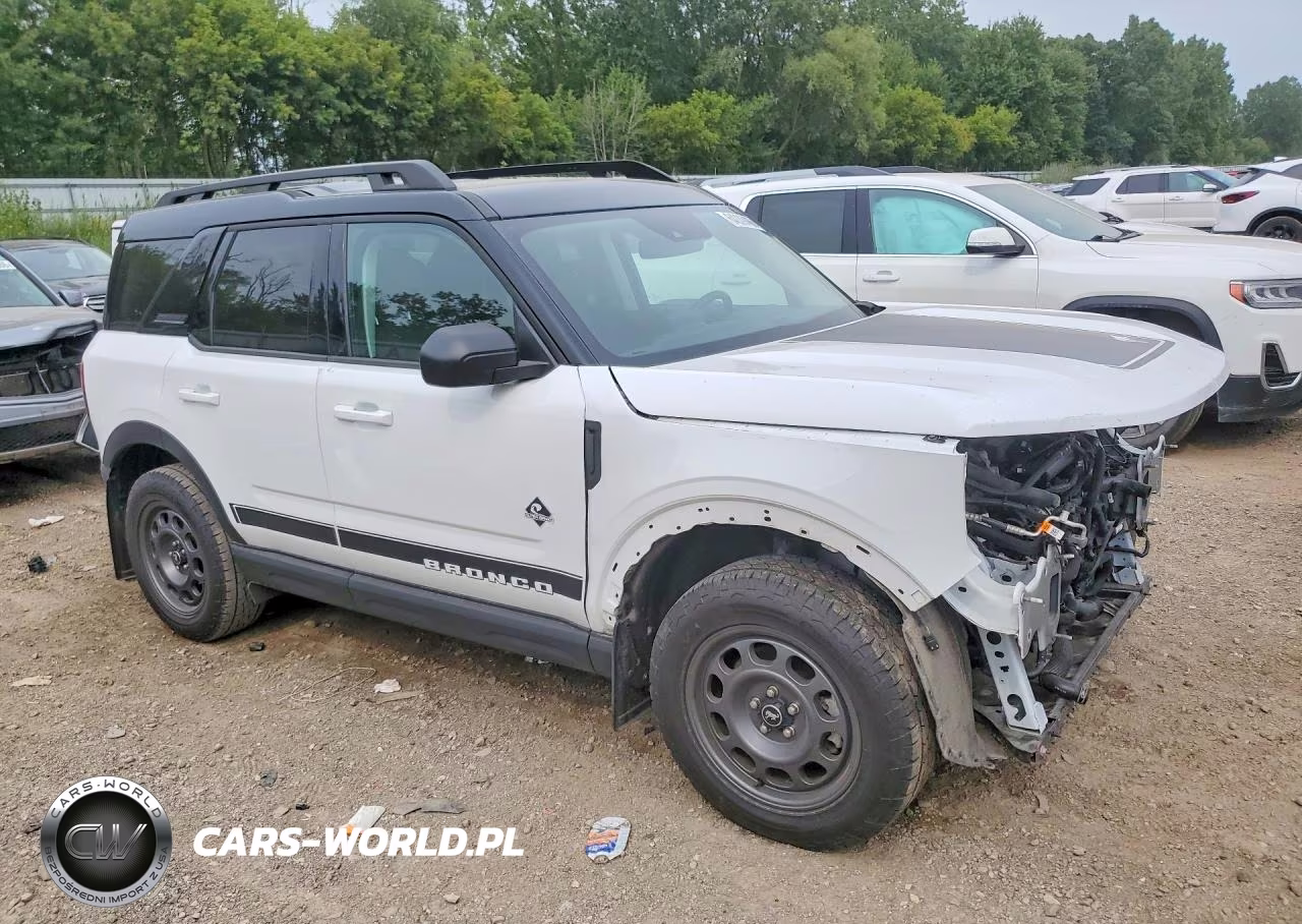2024 Ford Bronco Sport Outer Banks VIN:3FMCR9C67RRF13410 - 4
