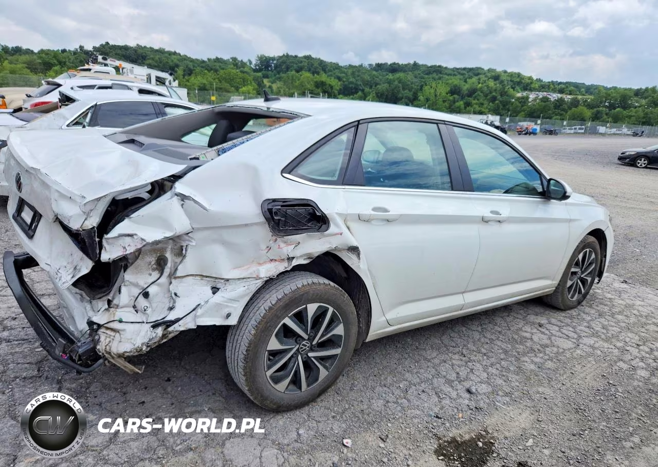 2022 Volkswagen Jetta S VIN:3VWCM7BU2NM015157 - 3