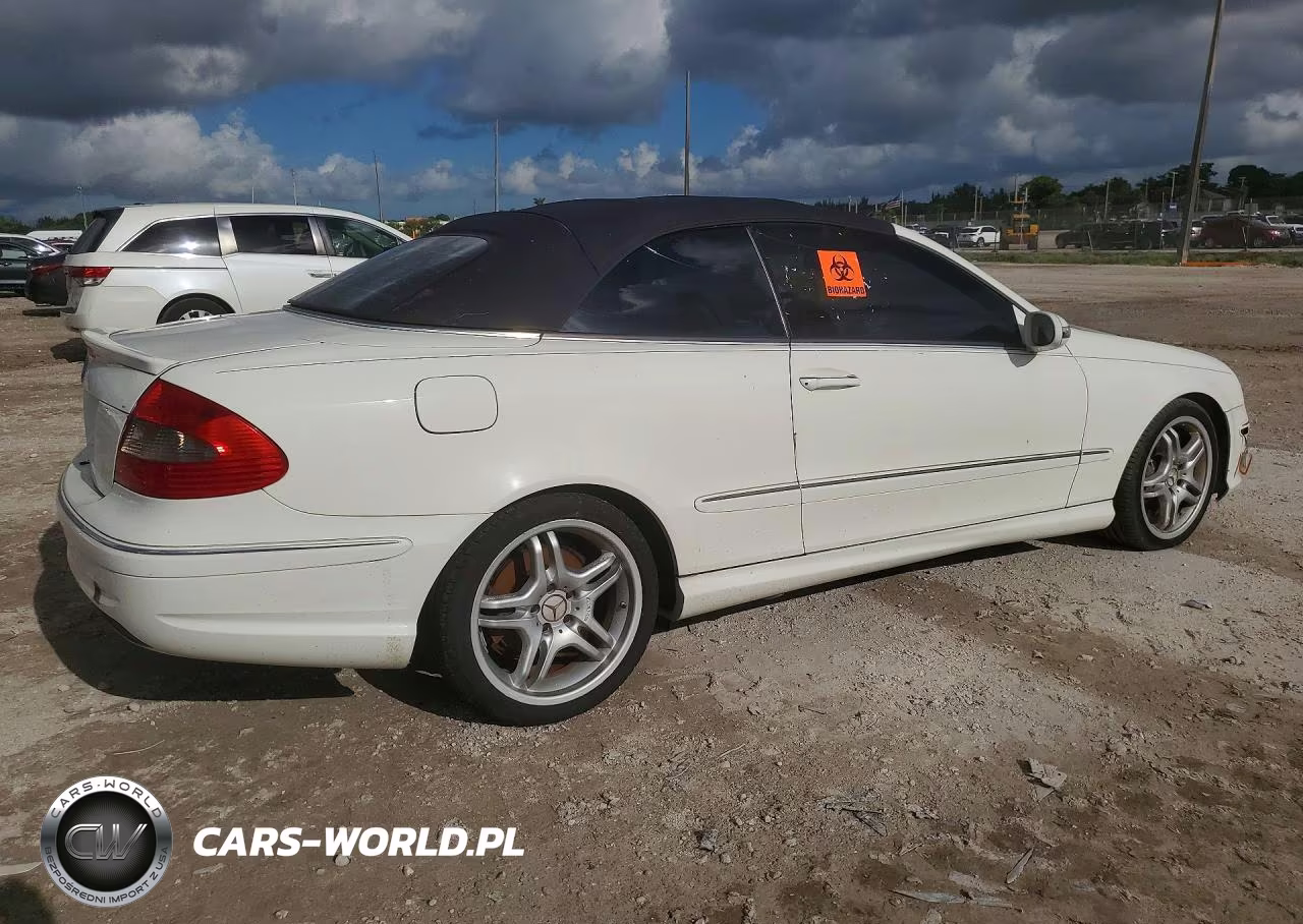 2008 Mercedes-Benz Clk 550 VIN:WDBTK72F78T094128 - 3