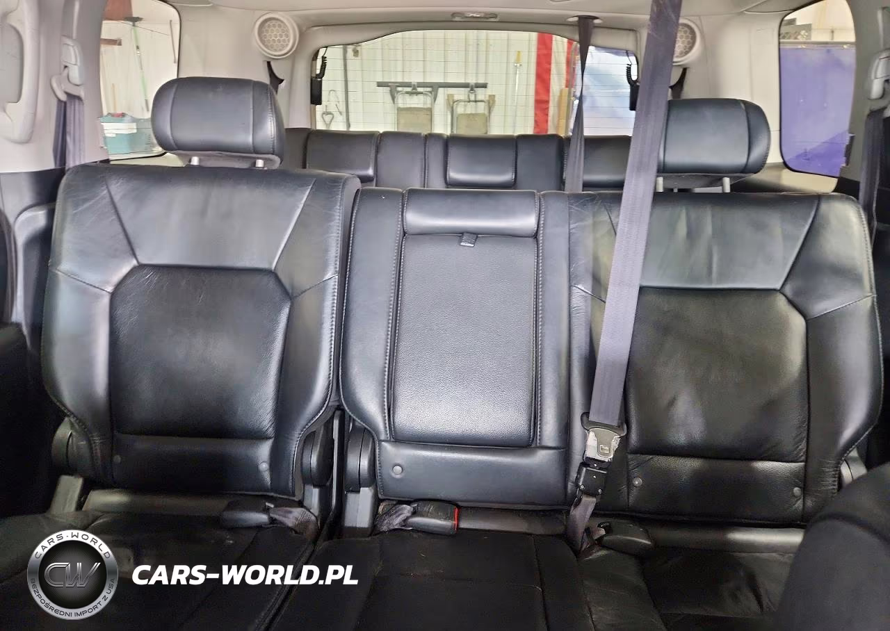2010 Honda Pilot Touring VIN:5FNYF4H96AB035883 - 10