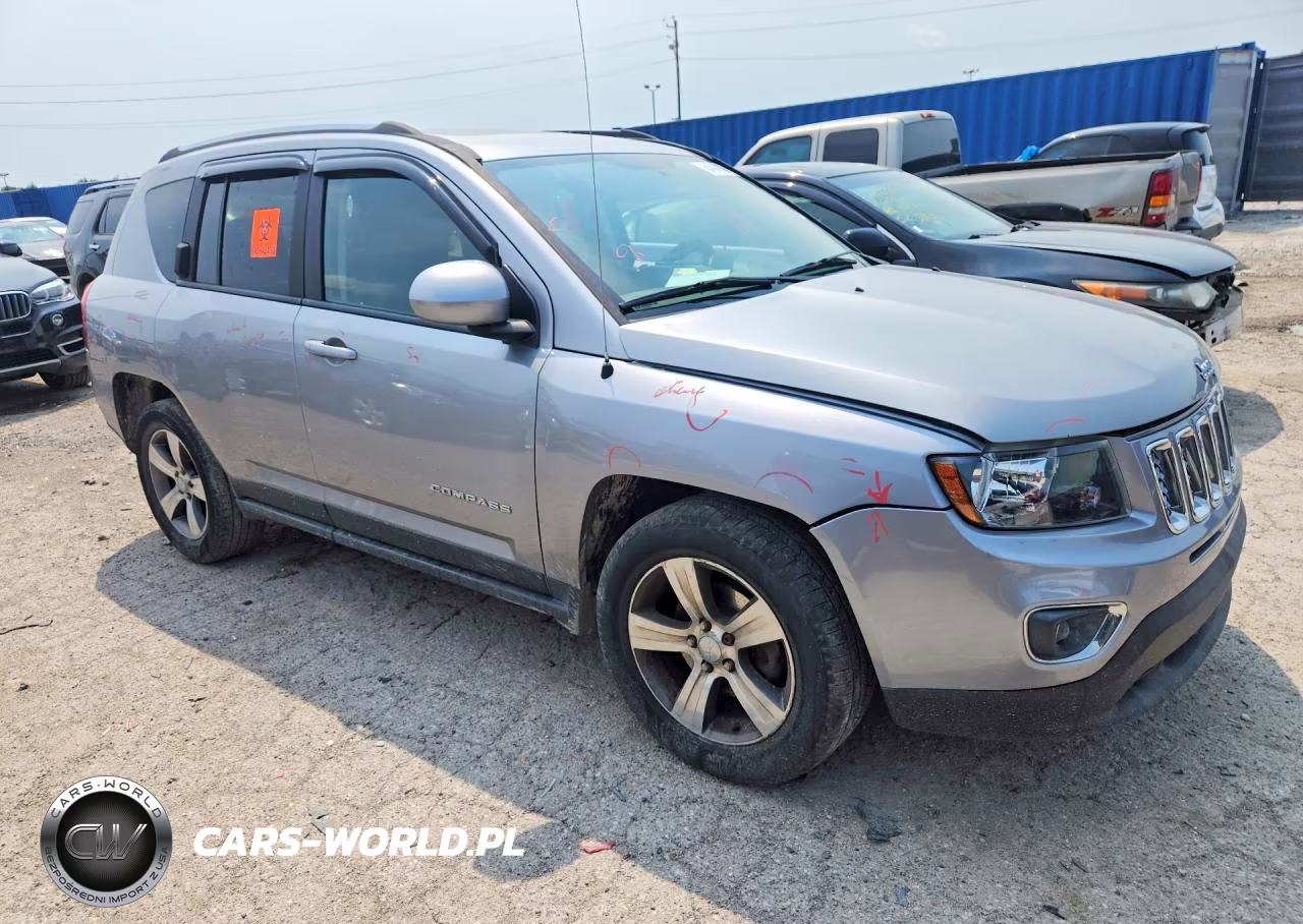 2017 Jeep Compass Latitude VIN:1C4NJCEB4HD169277 - 4