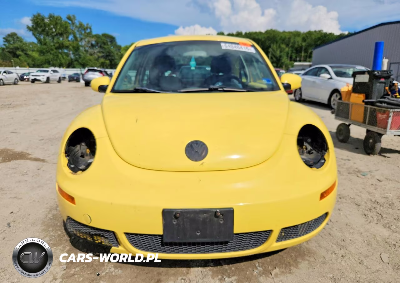 2010 Volkswagen New Beetle VIN:3VWPG3AG2AM012072 - 5