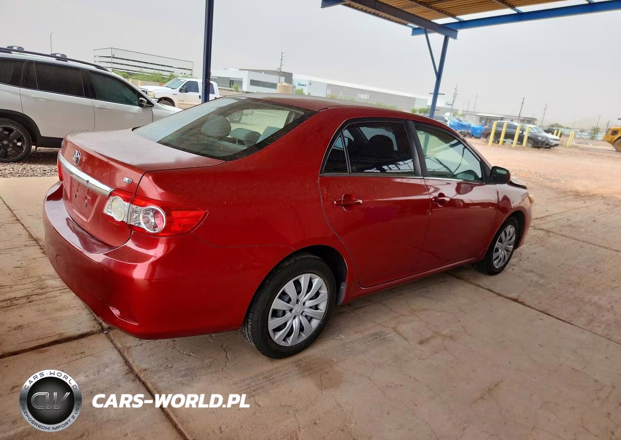 2013 Toyota Corolla Le VIN:2T1BU4EE1DC942255 - 3