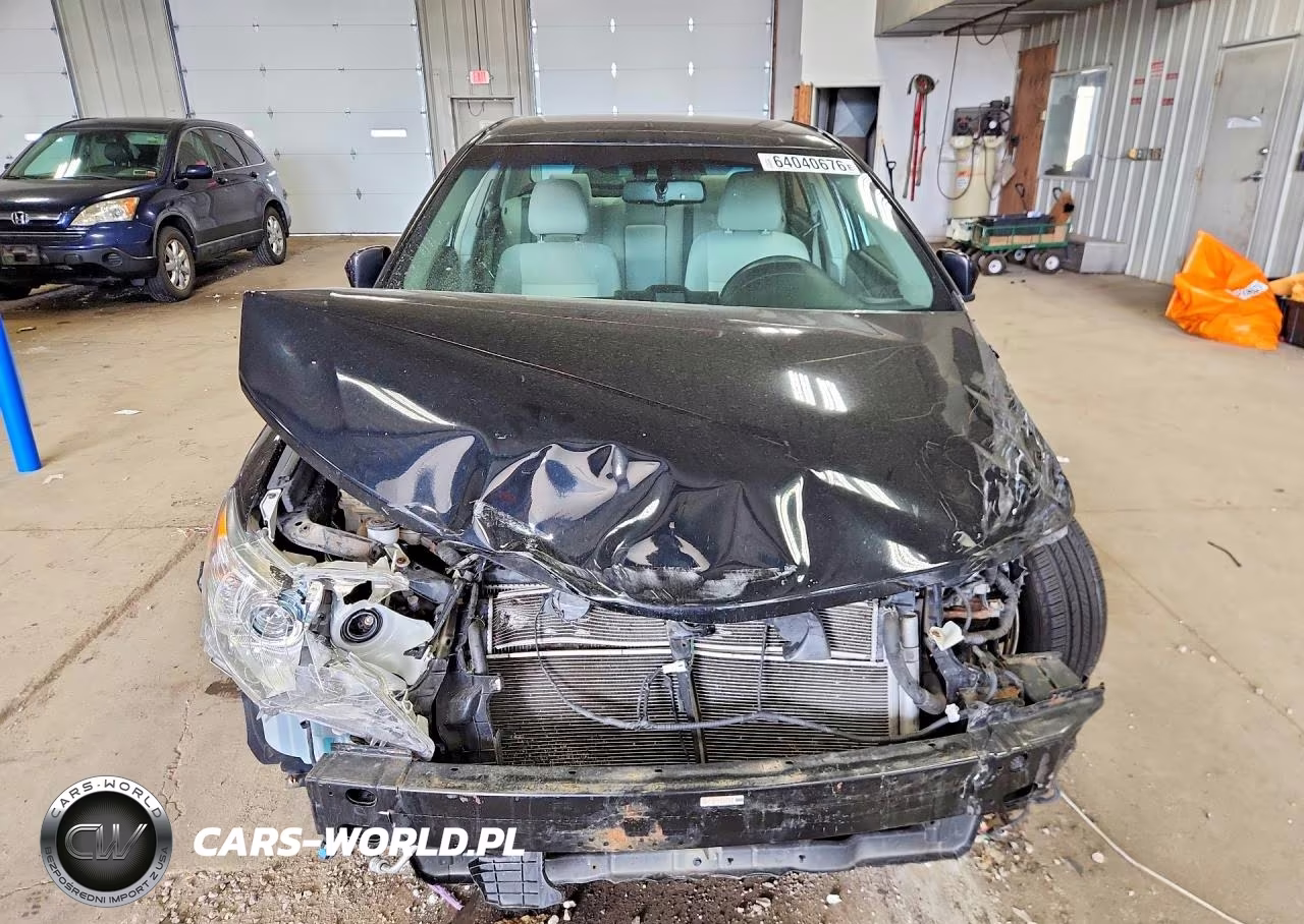 2014 Toyota Camry Hybrid Xle VIN:4T1BD1FK5EU118682 - 5