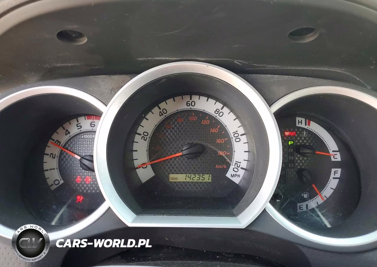 2015 Toyota Tacoma Base VIN:5TFTX4CN9FX054033 - 9