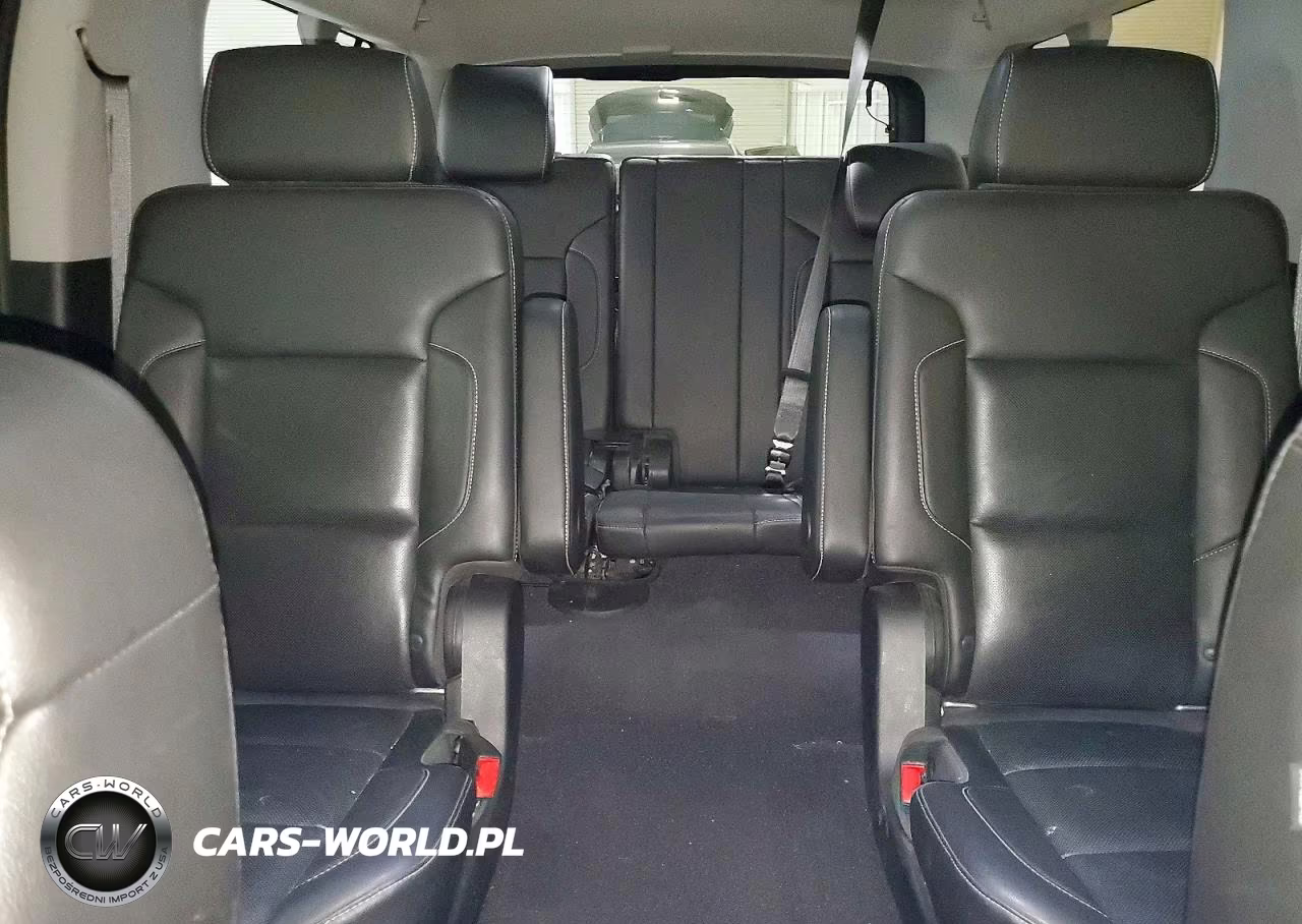 2019 Chevrolet Suburban K1500 Premier VIN:1GNSKJKJ8KR296454 - 10