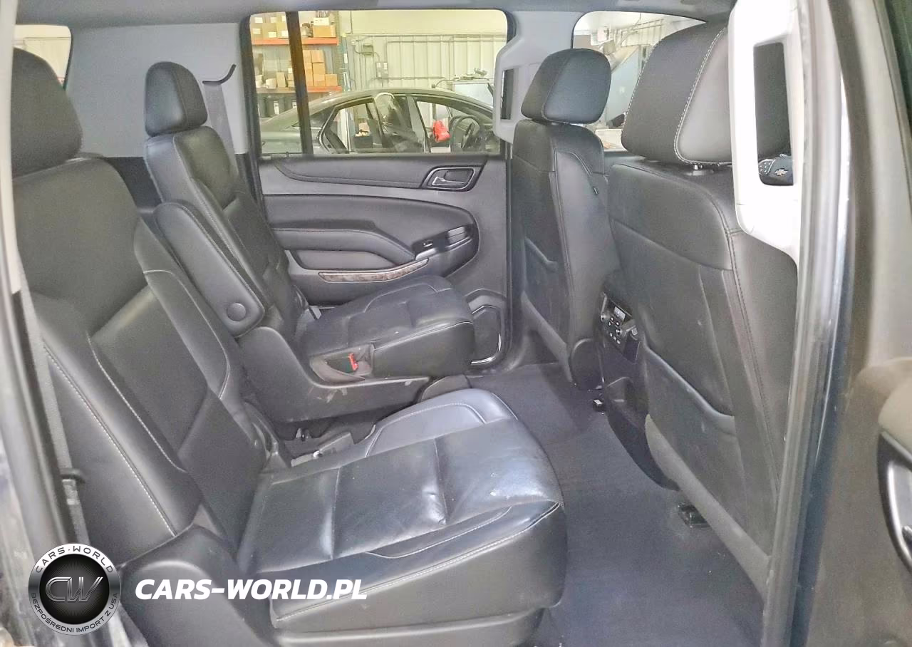2019 Chevrolet Suburban K1500 Premier VIN:1GNSKJKJ8KR296454 - 11