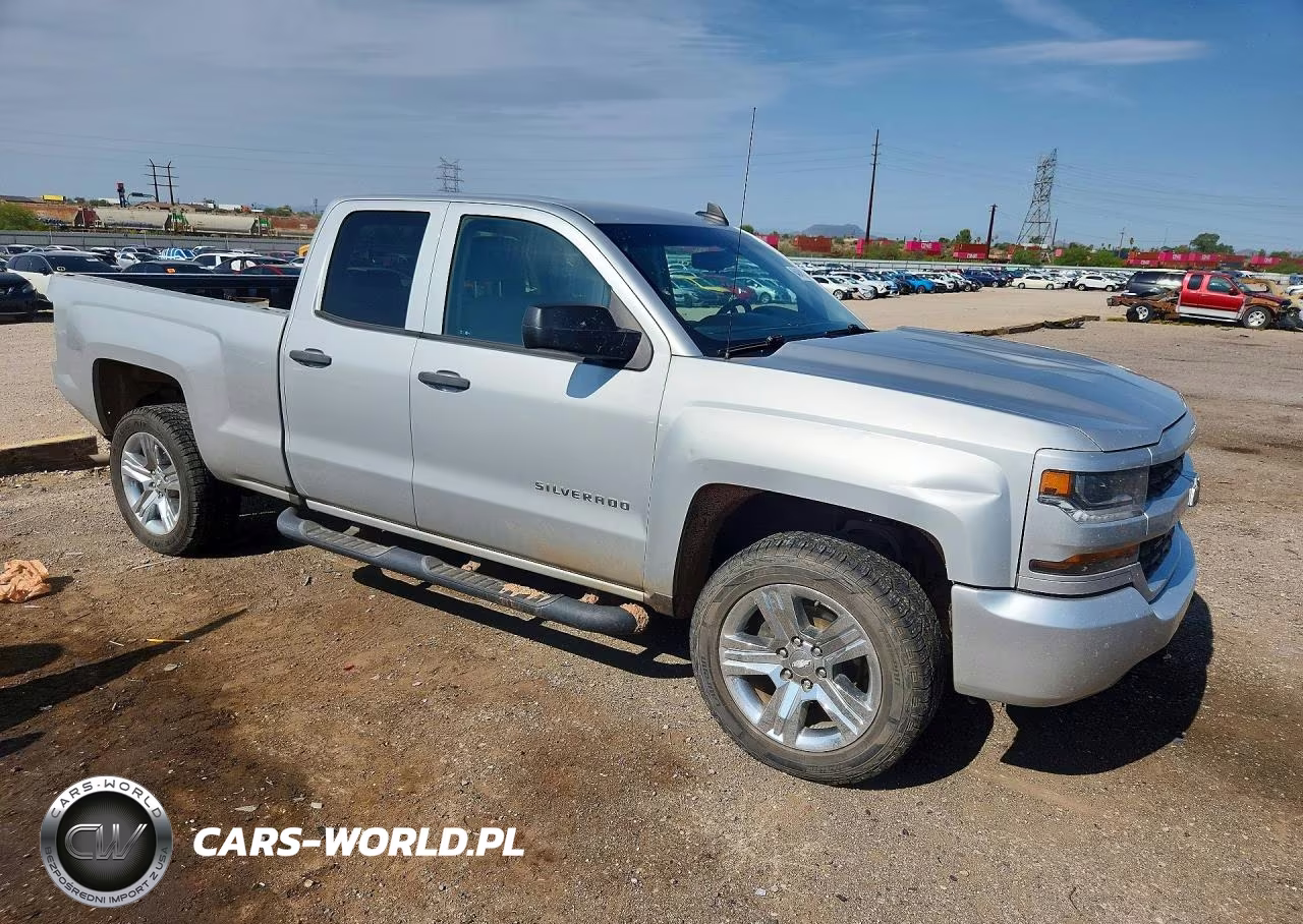 2016 Chevrolet Silverado K1500 Custom VIN:1GCVKPECXGZ337230 - 4