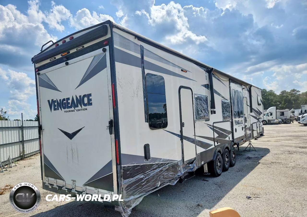 2019 Forest River Vengeance Camper VIN:5ZT3VG5F2K6502625 - 4