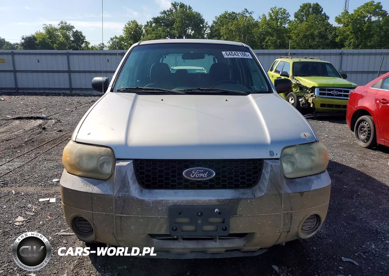 2005 Ford Escape Xls VIN:1FMYU92Z35KA01724 - 5