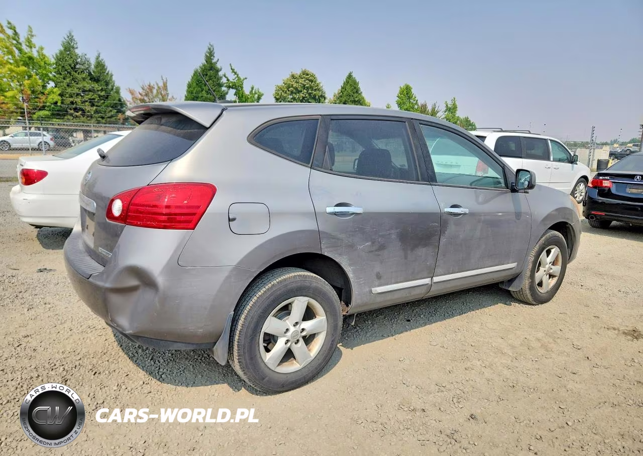 2013 Nissan Rogue S VIN:JN8AS5MT3DW540983 - 3