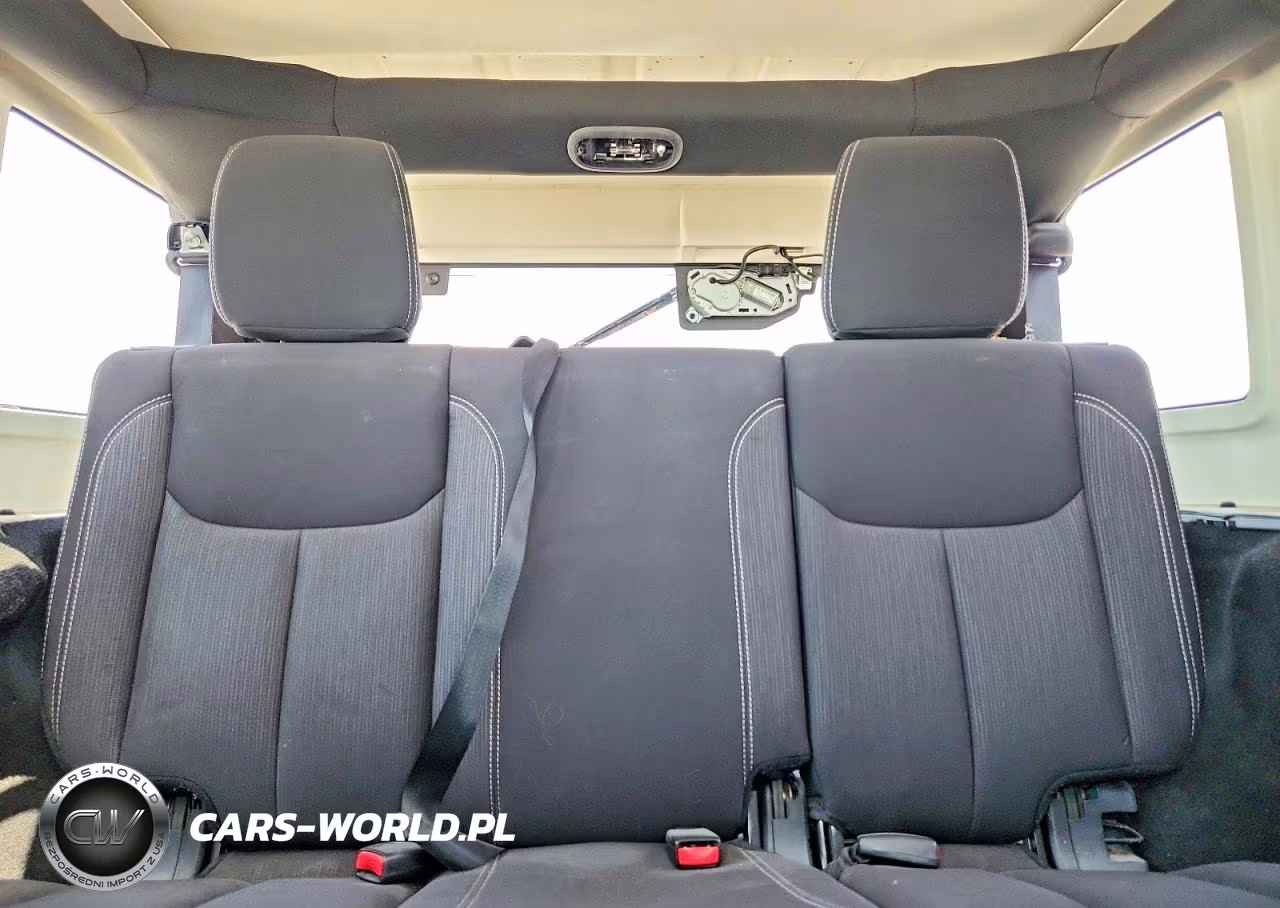 2014 Jeep Wrangler Unlimited Sahara VIN:1C4BJWEG5EL103354 - 10