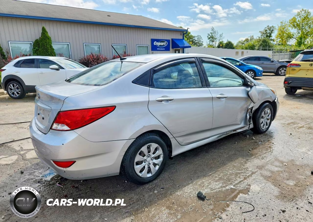 2015 Hyundai Accent Gls VIN:KMHCT4AE4FU803512 - 3