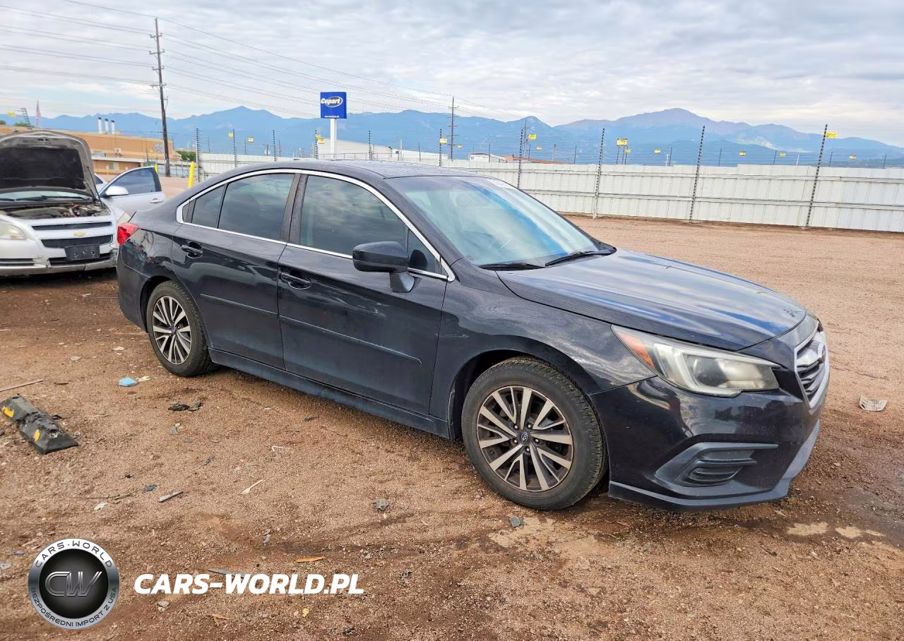 2018 Subaru Legacy 2.5I Premium VIN:4S3BNAD63J3016711 - 4