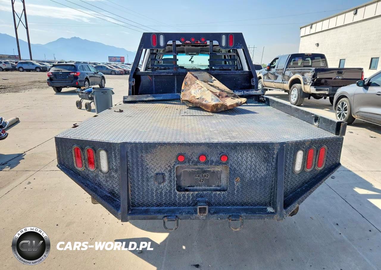2018 Chevrolet Silverado K2500 Heavy Duty VIN:1GB1KUEY0JF241368 - 6