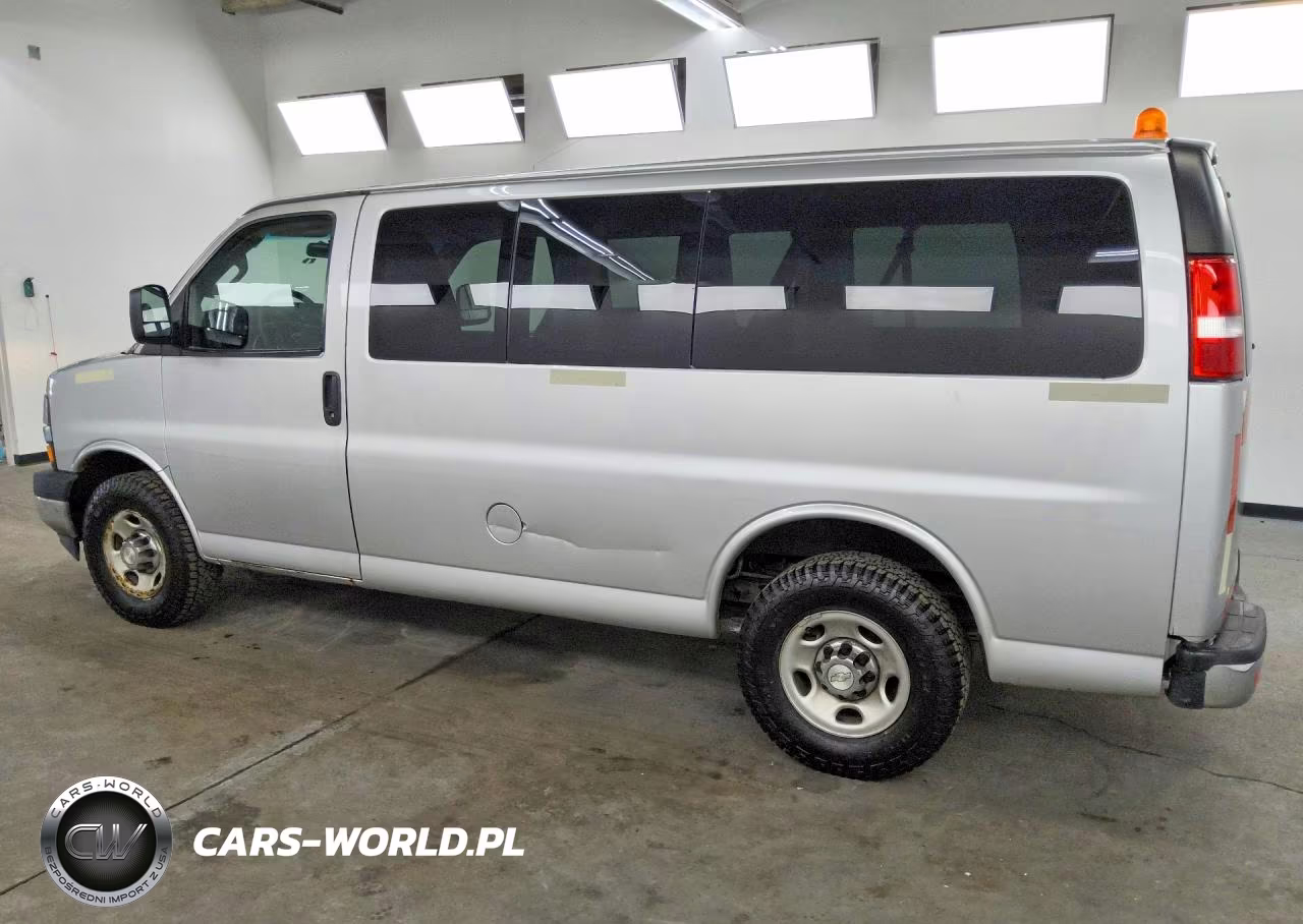 2018 Chevrolet Express G2500 Lt VIN:1GAWGFFP6J1335569 - 2