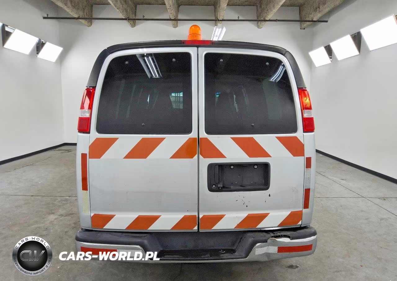 2018 Chevrolet Express G2500 Lt VIN:1GAWGFFP6J1335569 - 6