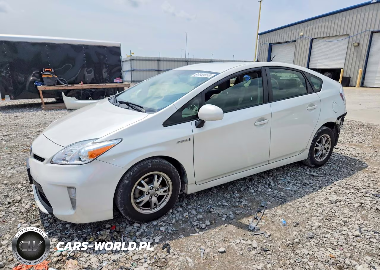 2014 Toyota Prius Two – zdjęcie 1 z 13