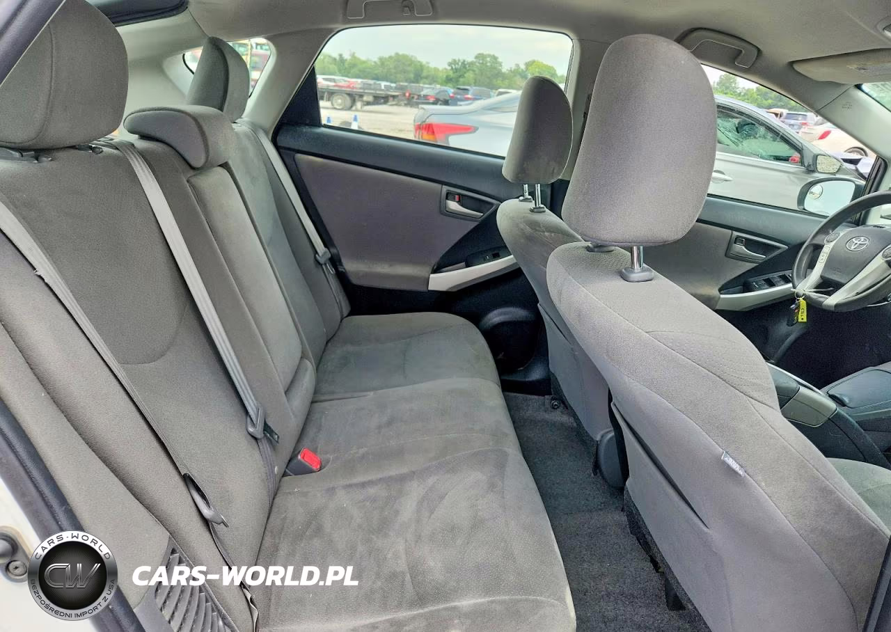 2014 Toyota Prius Two VIN:JTDKN3DU3E1759090 - 10