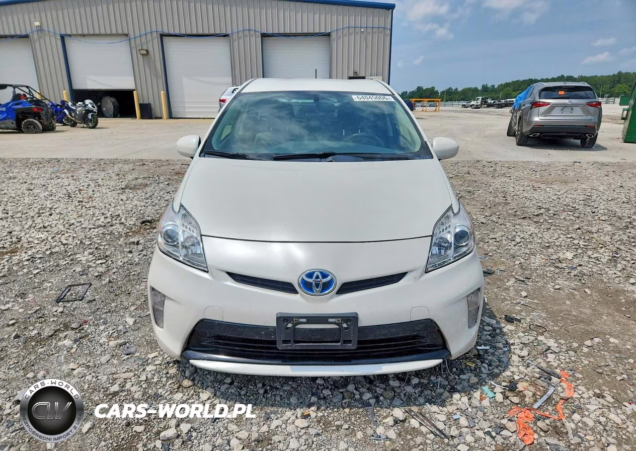 2014 Toyota Prius Two VIN:JTDKN3DU3E1759090 - 5