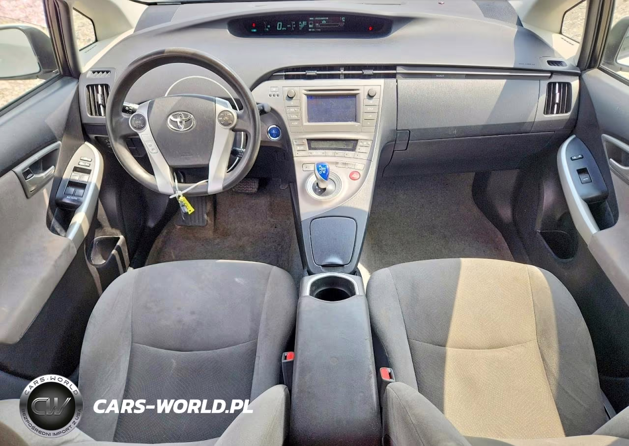2014 Toyota Prius Two VIN:JTDKN3DU3E1759090 - 8