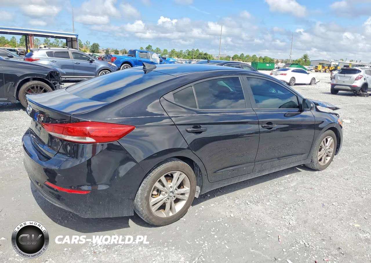 2018 Hyundai Elantra Sel VIN:KMHD84LF4JU478512 - 3