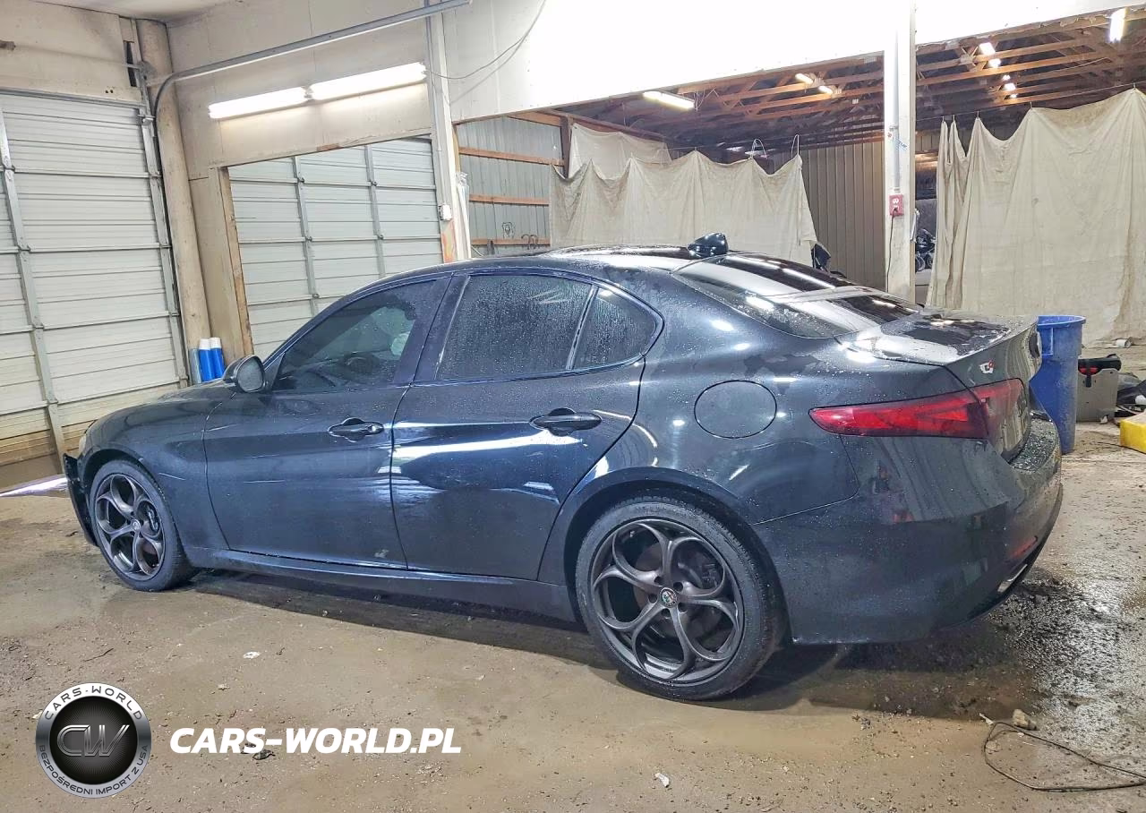 2018 Alfa Romeo Giulia Ti Q4 VIN:ZARFAEEN3J7571425 - 2