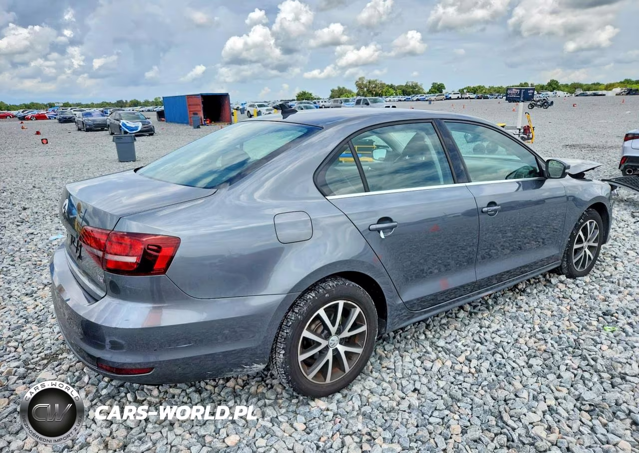 2018 Volkswagen Jetta Se VIN:3VWDB7AJ3JM260139 - 3
