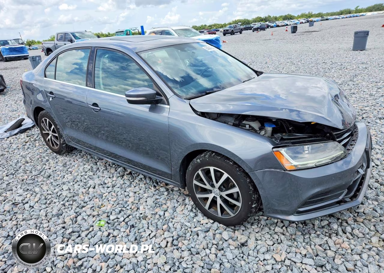 2018 Volkswagen Jetta Se VIN:3VWDB7AJ3JM260139 - 4