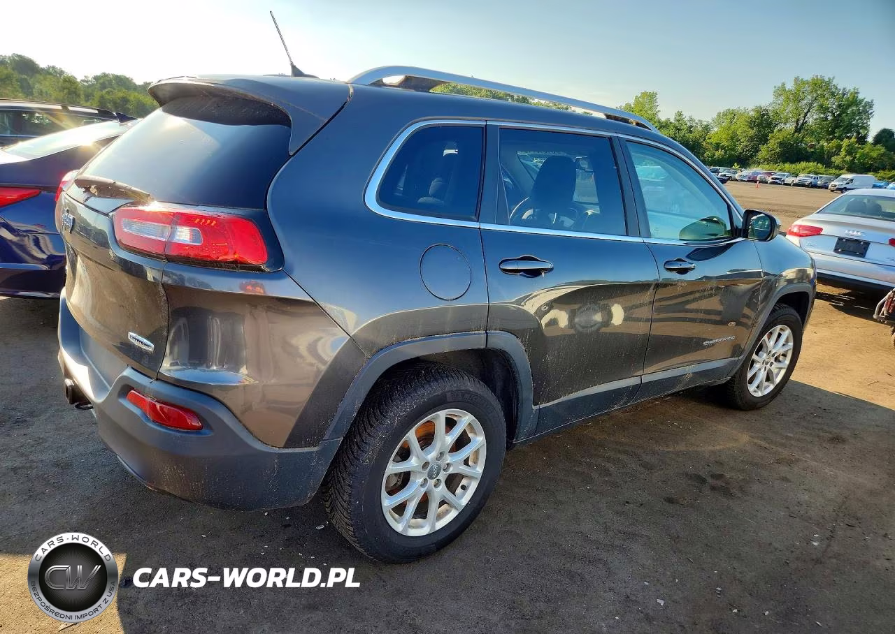 2014 Jeep Cherokee Latitude VIN:1C4PJMCS9EW192541 - 3