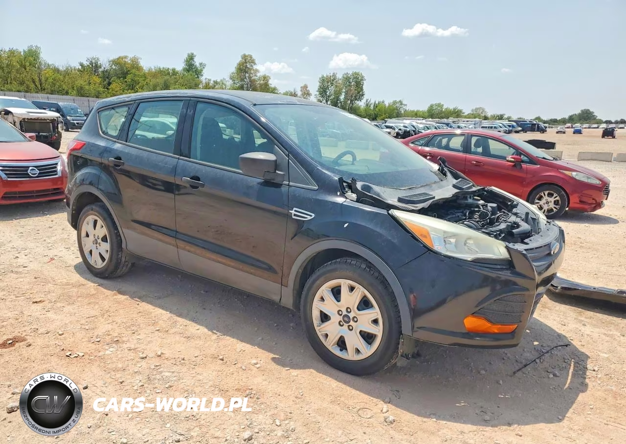 2013 Ford Escape S VIN:1FMCU0F76DUB23043 - 4