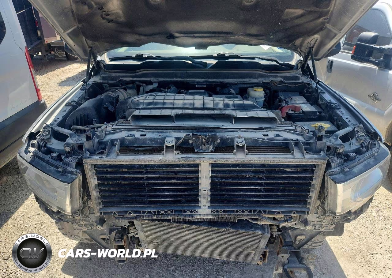 2022 Ram 3500 Laramie VIN:3C63RRJL7NG293793 - 11