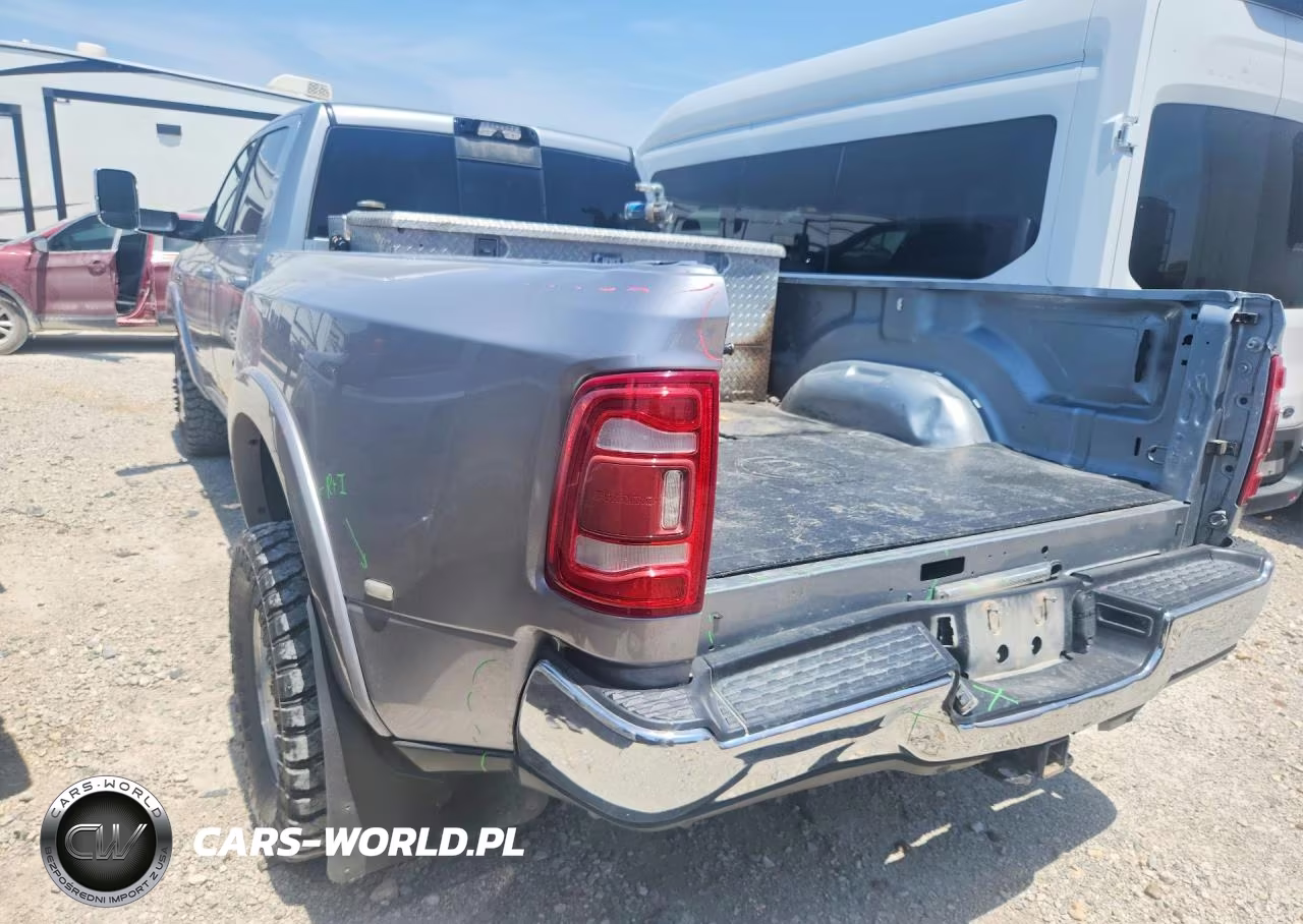 2022 Ram 3500 Laramie VIN:3C63RRJL7NG293793 - 2