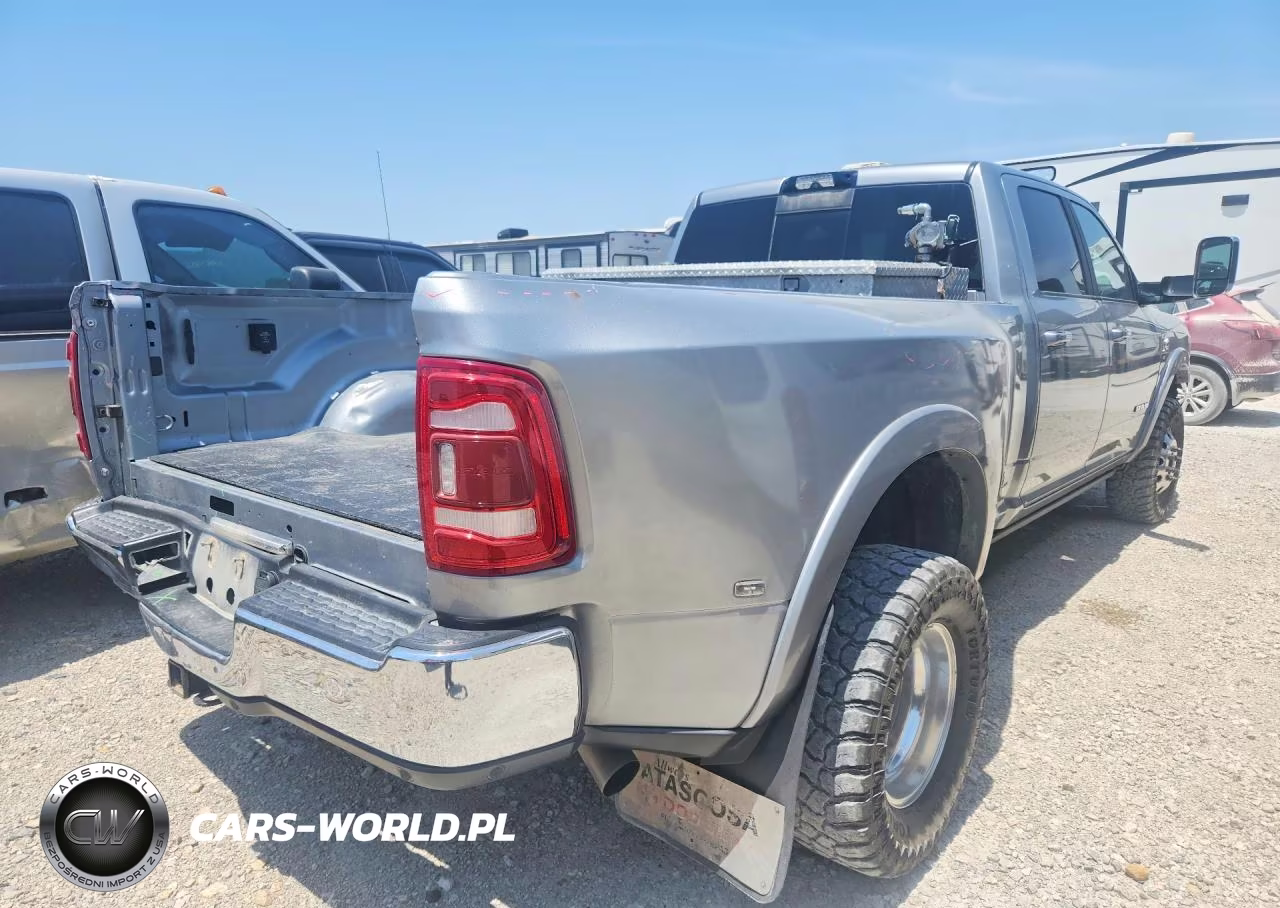 2022 Ram 3500 Laramie VIN:3C63RRJL7NG293793 - 3