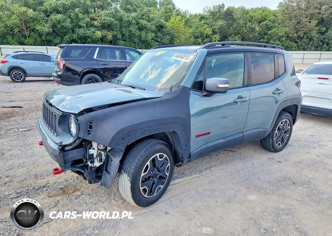 2016 Jeep Renegade Trailhawk – zdjęcie 1 z 14
