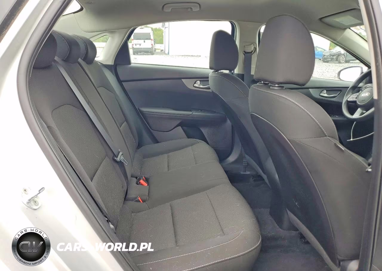 2021 Kia Forte Lxs VIN:3KPF24AD8ME414766 - 10