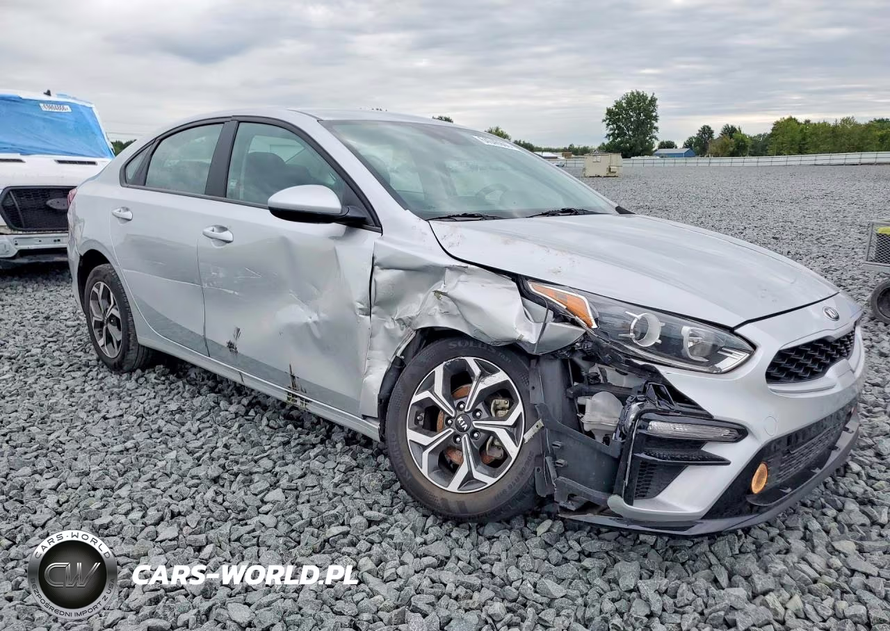 2021 Kia Forte Lxs VIN:3KPF24AD8ME414766 - 4