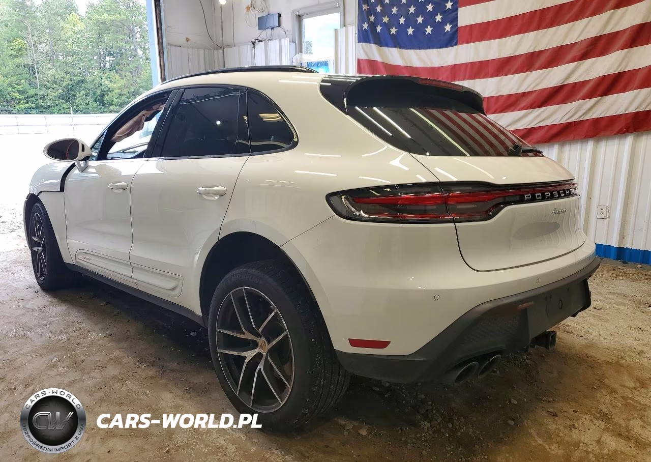 2023 Porsche Macan Base VIN:WP1AA2A58PLB21017 - 2
