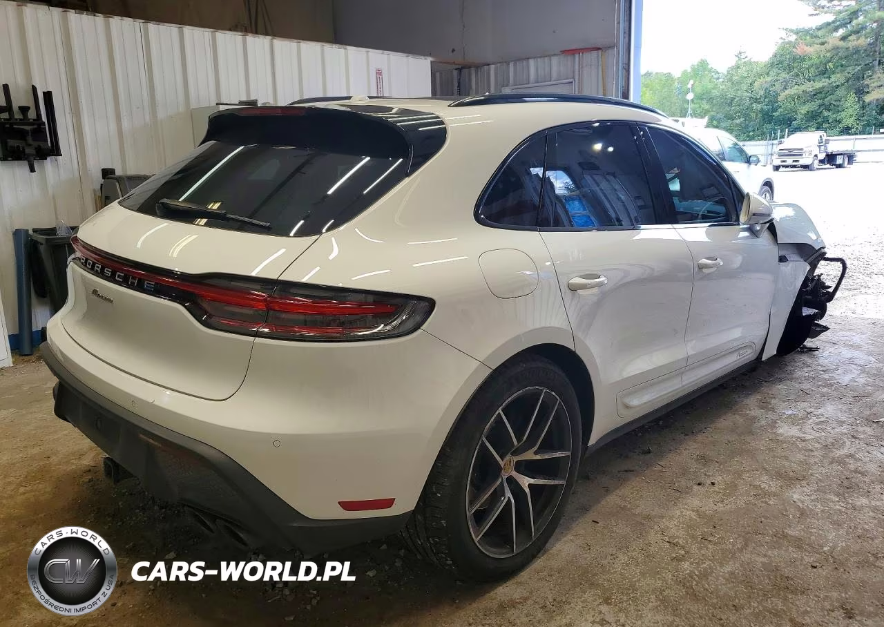 2023 Porsche Macan Base VIN:WP1AA2A58PLB21017 - 3