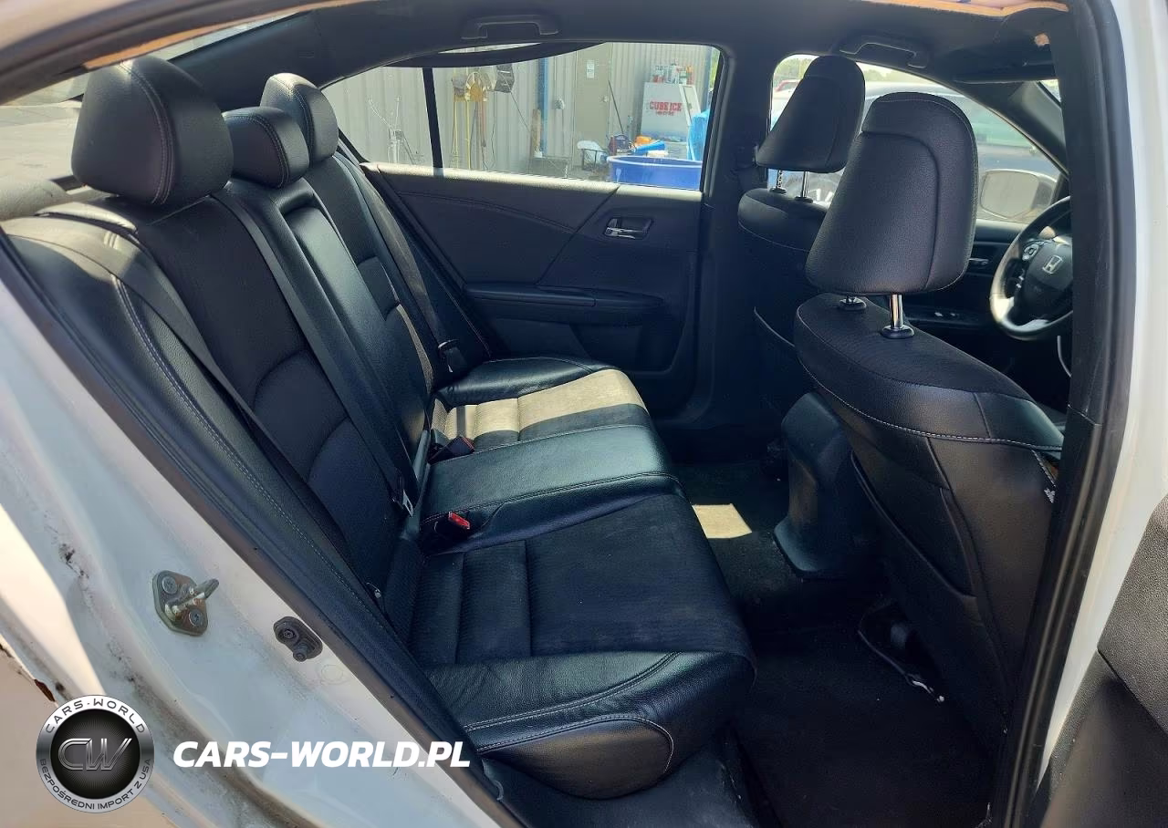 2016 Honda Accord Sport VIN:1HGCR2F55GA180390 - 10