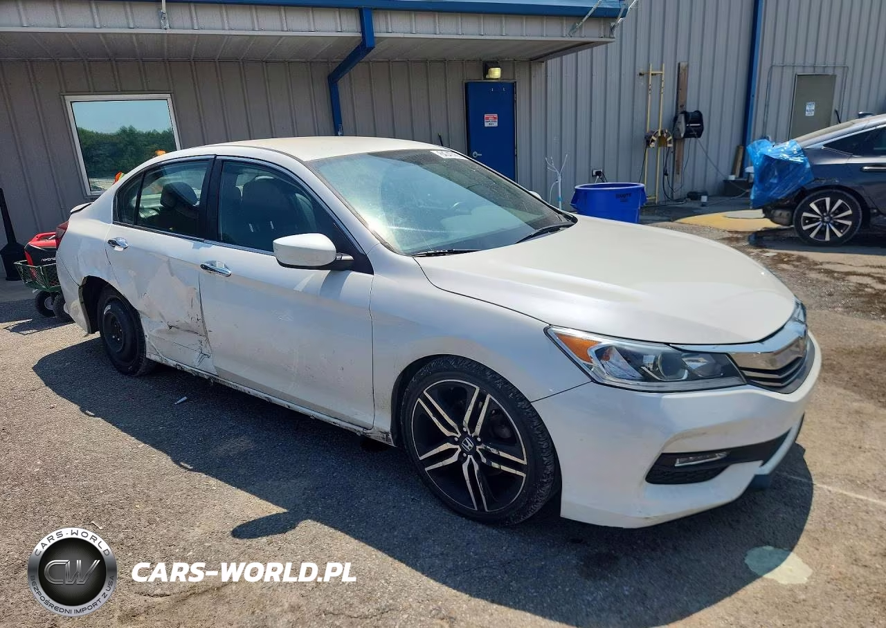 2016 Honda Accord Sport VIN:1HGCR2F55GA180390 - 4